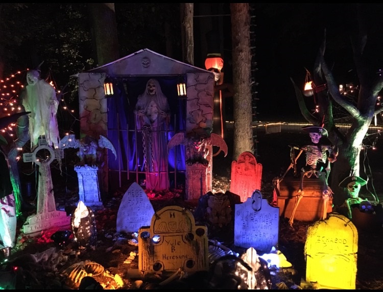 Halloween spooks its way into Leesville