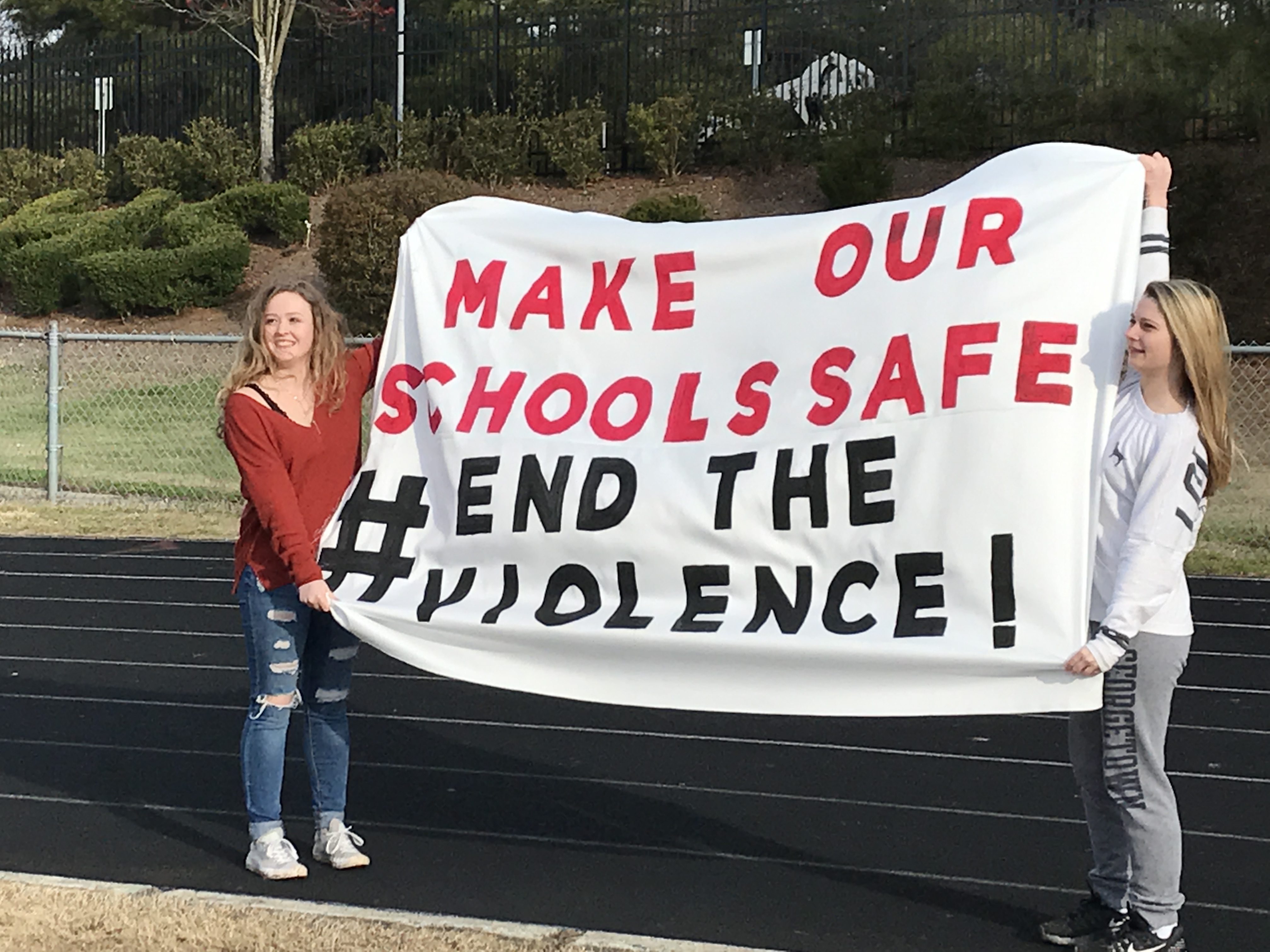 Moments from Leesville’s student walkout