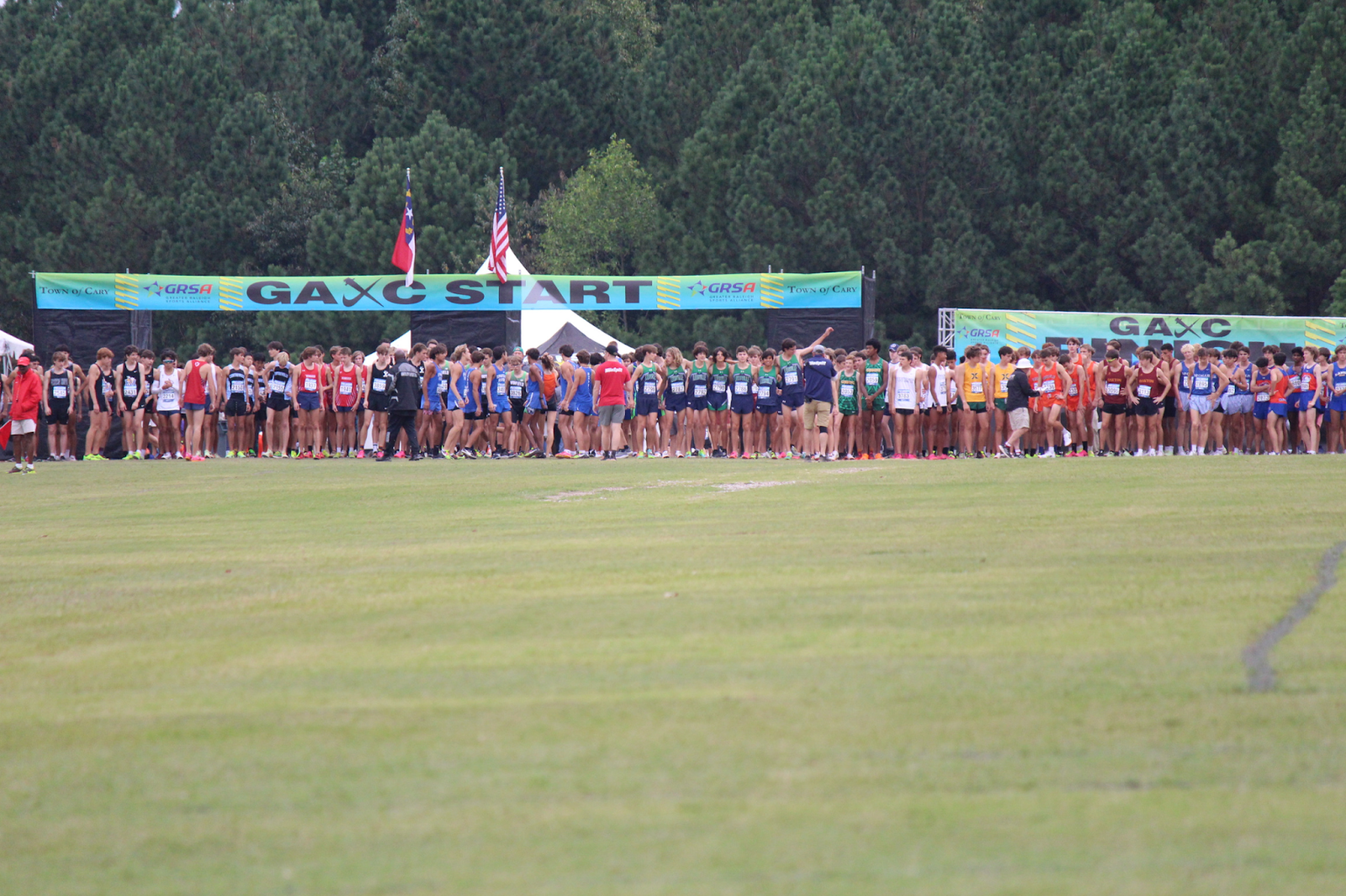 The LRHS cross country team going into regionals 